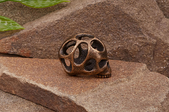 Бусина на темляк «Череп» Т2