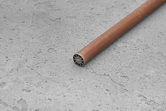 Мозаичный пин "Узор-II" 8,0x100 мм, контур - медь, центр - сталь, черный