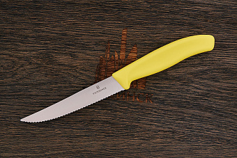Нож кухонный Victorinox для стейков 115мм, сталь Dauphinox, рукоять PP желтый