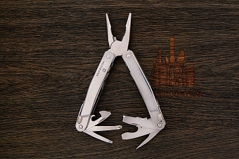 Мультитул SwissTool Spirit (27 функций)