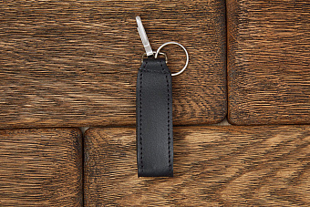 Чехол-брелок кожаный черный