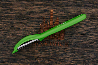 Овощечистка Victorinox, модель 7.6075, рукоять нейлон зеленый