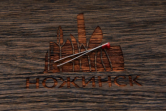 Пинцет большой, красный