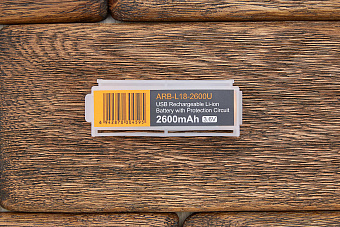 Аккумулятор Fenix 18650 Li-Ion 2600mAh, с защитой и разъемом USB