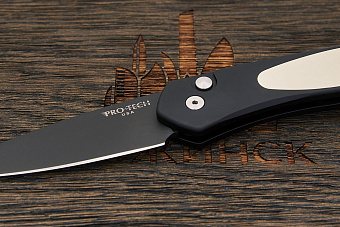 Полуавтоматический складной нож Pro-Tech Newport, сталь CPM S35VN, рукоять алюминий/микарта