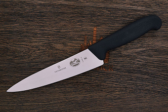 Нож кухонный Victorinox шеф 190мм, сталь Dauphinox, рукоять PP 