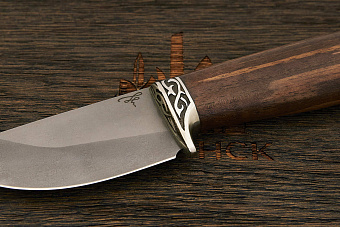 Нож шкуросъёмный (скиннер) Игоря Пампуха Модель 074, клинок 95мм, булат легированный, орех Т2