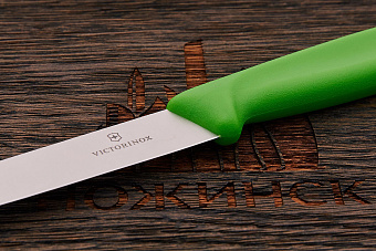 Нож кухонный Victorinox овощной 100мм, сталь Dauphinox, рукоять PP зеленый