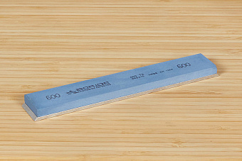 Камень «Boride T2 F600» на бланке 150×25×6.5мм