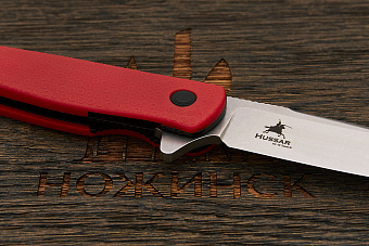 Нож складной Kizlyar Supreme Hussar, клинок 96мм, сталь VG-10, рукоять термопластик красный