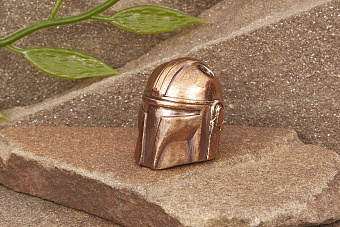 Бусина на темляк Шлем Мандалорец от мастерской Крымская бронза