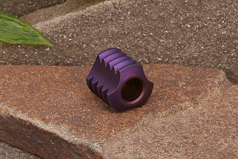 Титановая бусина на темляк «Радиатор» сиреневый