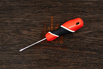 Отвертка шлицевая 3×75мм