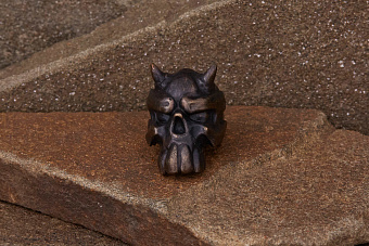 Бусина на темляк «Рогатый череп»