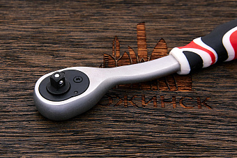 Трещотка с изогнутой ручкой 1/4