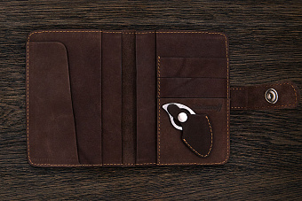 Обложка для паспорта и автодокументов с ножом коричневая