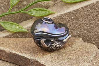 Бусина на темляк «Нахал в кепке» белый металл кобальт