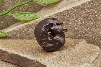 Бусина на темляк «Мышь в сыре»