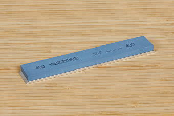 Камень «Boride T2 F400» на бланке 150×25×6.5мм