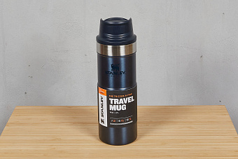 Термокружка Stanley Classic 0,47L «One hand 2.0» синяя