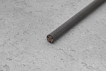 Мозаичный пин "Трикветр-II" 8,0x100 мм, контур - карбон, центр - медь