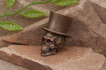 Бусина на темляк «Череп в шляпе»