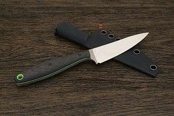 Нож туристический Мастерской Тать Хорек, клинок 88мм, сталь M390, рукоять карбон зеленый спейсер