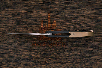 Складной нож We Knife Arrakis, сталь M390, рукоять карбон/титан черно-золотой