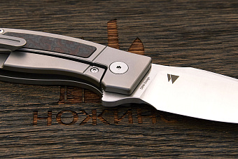 Нож складной QSP Legatus, клинок 89мм, сталь M390, рукоять карбон/титан