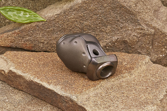 Бусина на темляк «Чужой» титан