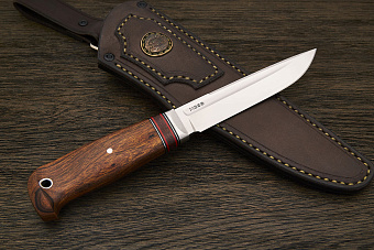 Нож туристический Геннадия Дедюхина Финка, клинок 135мм, сталь M398, рукоять ironwood