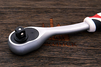 Трещотка с изогнутой ручкой 1/2