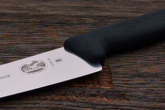 Нож кухонный Victorinox шеф 190мм, сталь Dauphinox, рукоять PP 