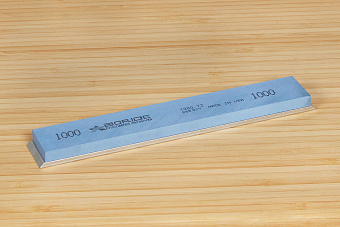 Камень «Boride T2 F1000» на бланке 150×25×6.5мм