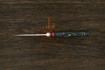 Нож шкуросъемный Геннадия Дедюхина Упёртый, клинок 89мм, сталь N690, рукоять микарта черно-зеленый