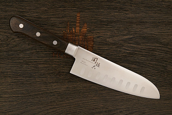 Нож кухонный KAI сантоку 165мм, сталь AUS-8, грантоны