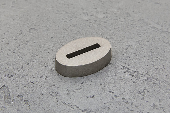 Больстер из титана 8мм, 33x22мм