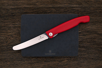Набор Victorinox из 2-х предметов (нож, разделочная доска), красный