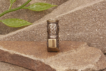 Бусина на темляк Молот Тора с руной Соулу от мастерской Крымская бронза