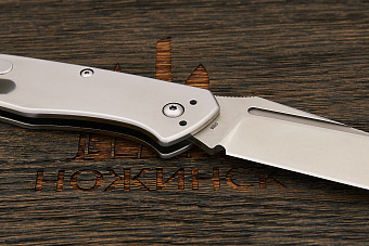 Складной нож Böker MEK, сталь Nitro-V, рукоять сталь