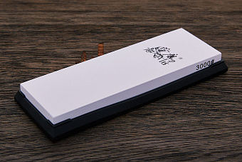 Точильный водный камень 178×60×14мм #3000 с подставкой