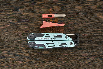 Мультитул Leatherman Signal Aqua (19 функций)