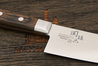 Нож кухонный KAI сантоку 165мм, сталь AUS-8