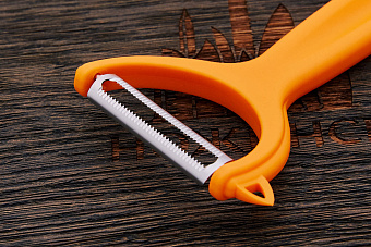 Овощечистка Victorinox, модель 7.6079, рукоять полипропилен оранжевый