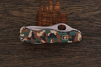 Складной нож Victorinox Trailmaster камо