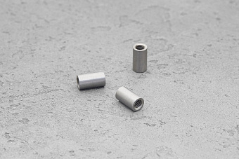 Втулка М4 нержавеющая сталь, 5,0x9,0 мм