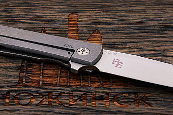 Складной нож Böker Urban trapper, сталь VG-10, рукоять титан