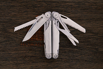 Мультитул Leatherman Surge (21 функция)