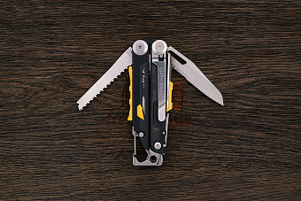Мультитул Leatherman Signal (19 функций)