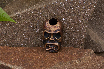 Бусина для темляка Маска-III (бронза) от мастерской Шефера